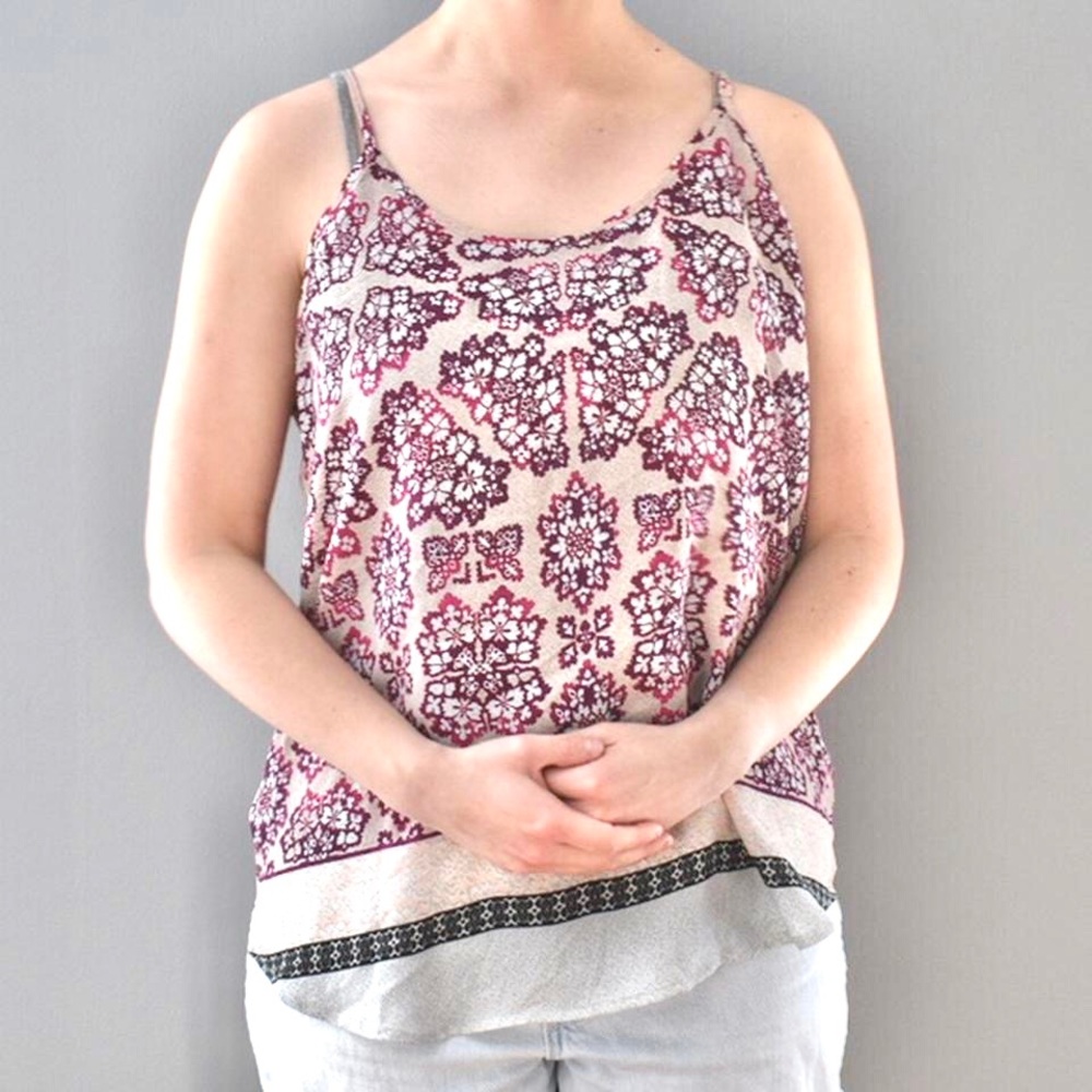 NWT Violet + Claire Purple Pink Floral Lightweight Spaghetti Strap Blouse